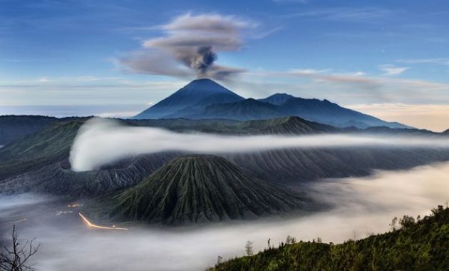 mount semeru trekking tour 3 days - Mount Bromo - Ijen 3D2N, Ijen Tour Package, Mt Bromo Milky Way, Mt Bromo Private Tour Package, Mount Bromo Sunrise Tour, Bromo Tour Package, Cheap Bromo Tour Package